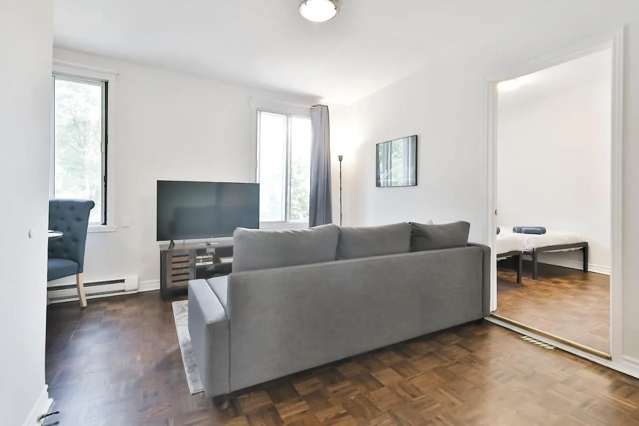 Apartment Free Parking And Central Location Montreal Canada