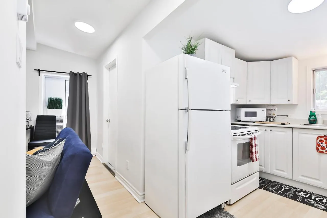 Apartment Free Parking And Central Location Montreal Canada