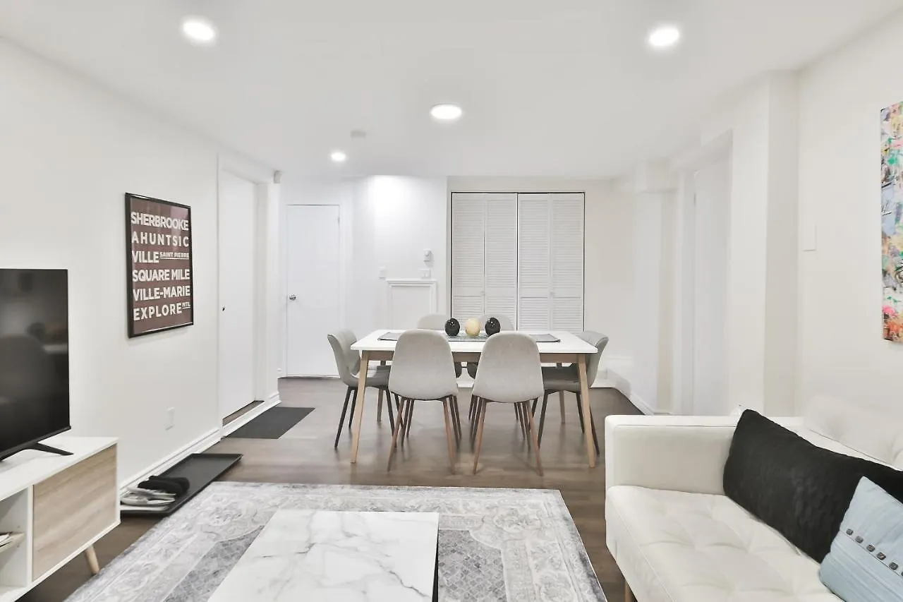 Apartment Free Parking And Central Location Montreal